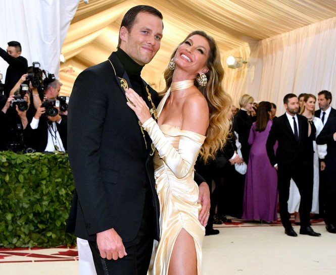 MET GALA 2018’İN KALPLERİ ERİTEN ÇİFTLERİ