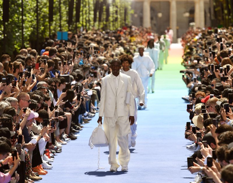 Virgil Abloh’ın İlk Louis Vuitton Defilesinden Öne Çıkan Trendler
