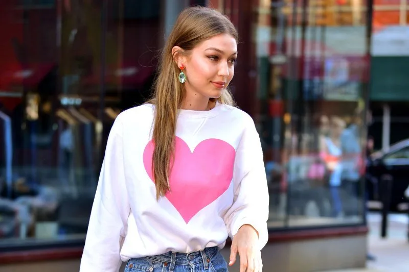 Gigi Hadid’in Takıntılı Sneaker Tutkusu