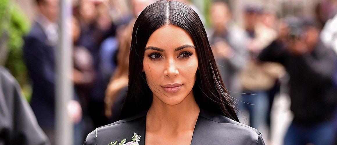 Kim Kardashian’dan Cilt Özgüvenini Aşılamak İçin Makyajsız Selfie