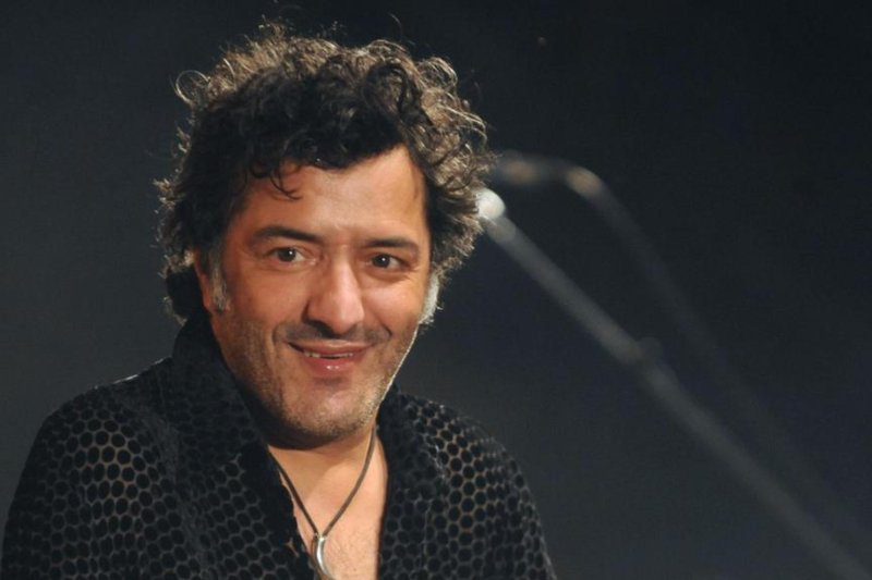 Cezayir Asıllı Şarkıcı Rachid Taha Hayatını Kaybetti
