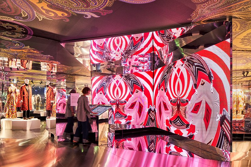 ETRO’dan 50.Yıl Sergisi “Generation Paisley”