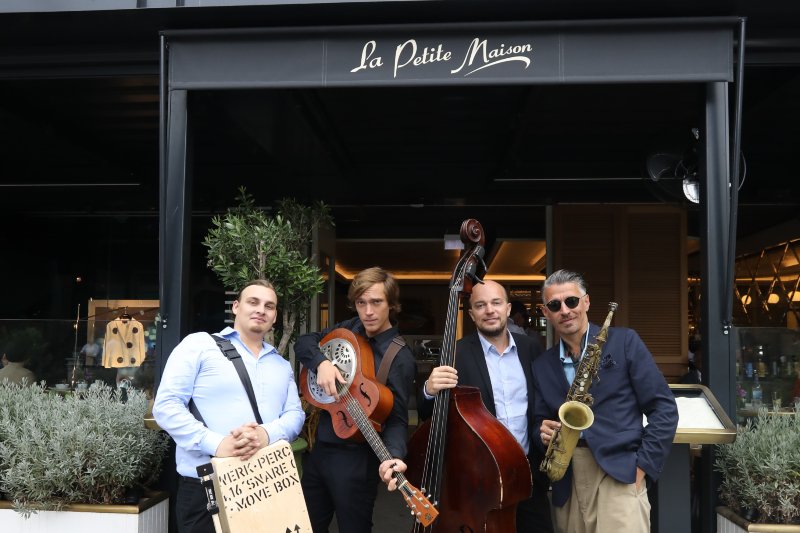 The Jukes Yeniden La Petite Maison’da