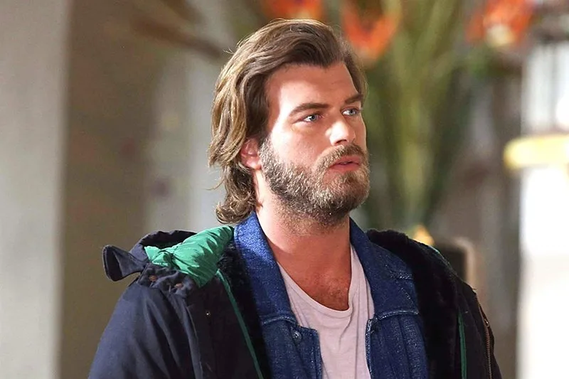 Sizce Kıvanç Tatlıtuğ’un Yeni Dizisinde Partneri Kim Olmalı?