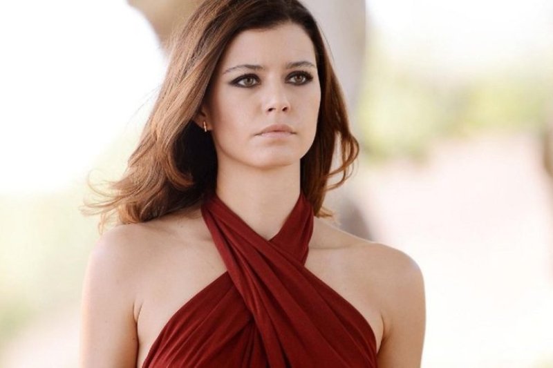 Beren Saat’in Yeni Projesi Belli Oldu