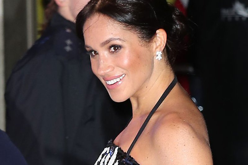Meghan Markle’ın Çok Konuşulan İddialı Elbise Tercihi