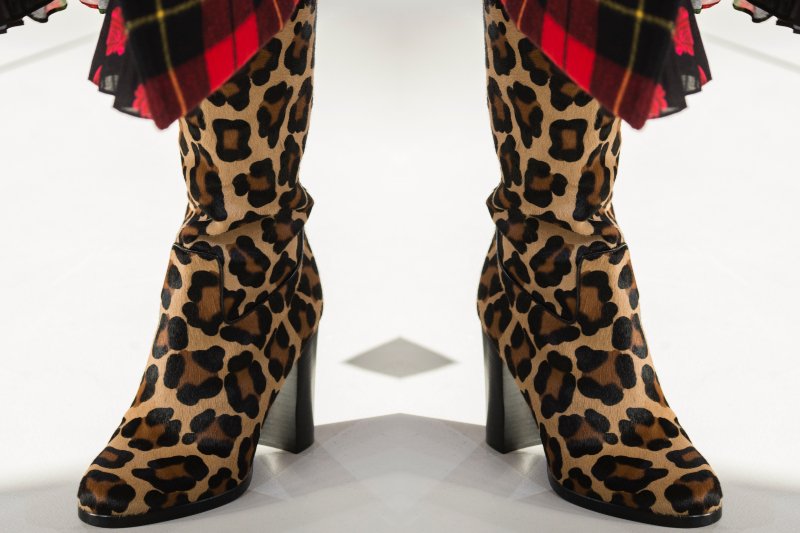 Yeni Sezondan Hayvan Desenlerinin Başrolde Olduğu Ayakkabı Modelleri