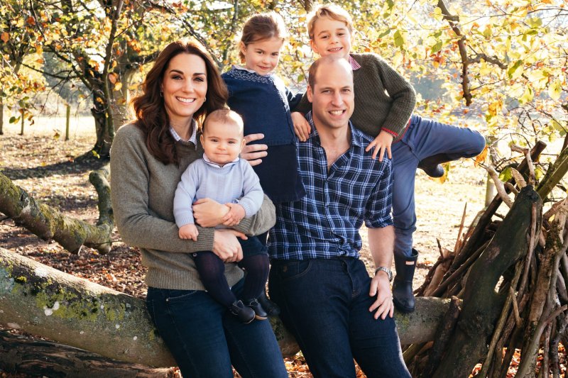 Kate Middleton ve Prens William’ın Yeni Yıl Özel Aile Fotoğrafı