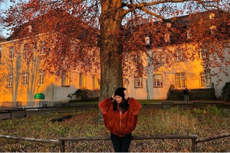 Soğuk Havalar İçin Fahriye Evcen’den İlham Verici Sokak Stili Önerileri