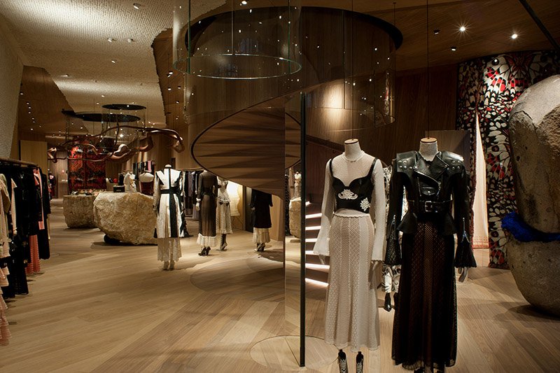 Alexander McQueen Yeni Mağazası İle Londra’da