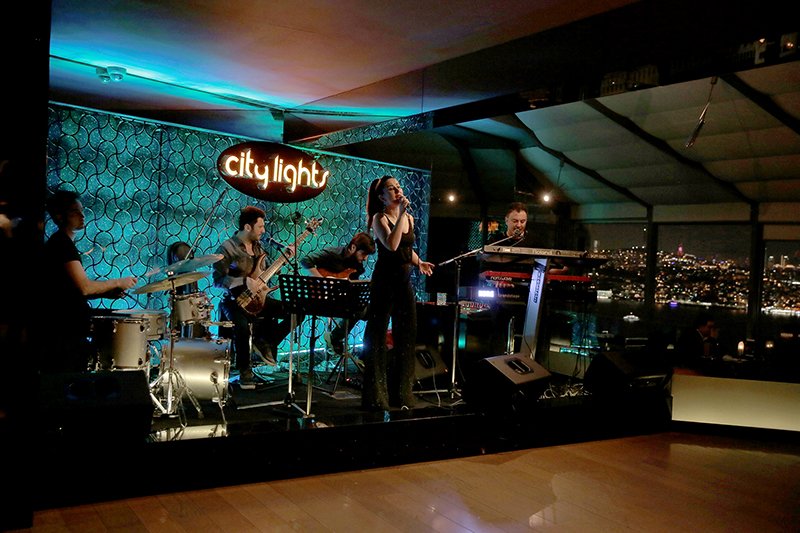 Aşkınızın Tadını İstanbul Manzarası Eşliğinde Çıkartın