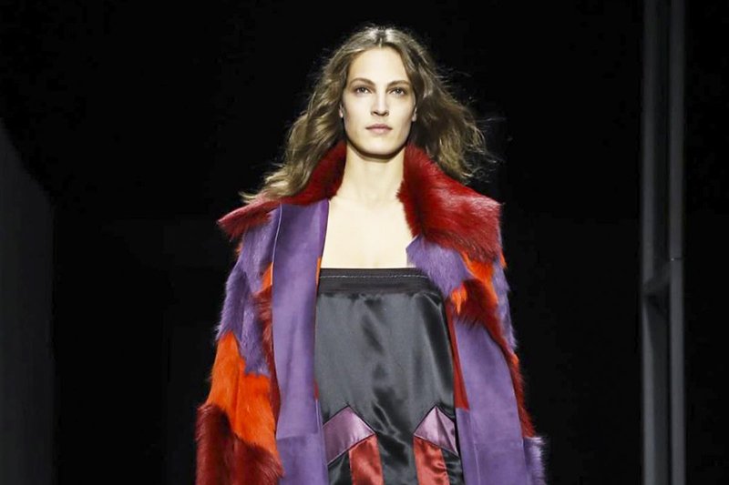 Bottega Veneta Sonbahar / Kış 2019 Defilesini Canlı İzleyin