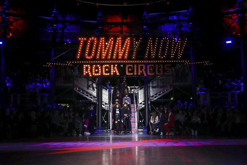TOMMYNOW TommyXZendaya Defilesini Canlı İzleyin