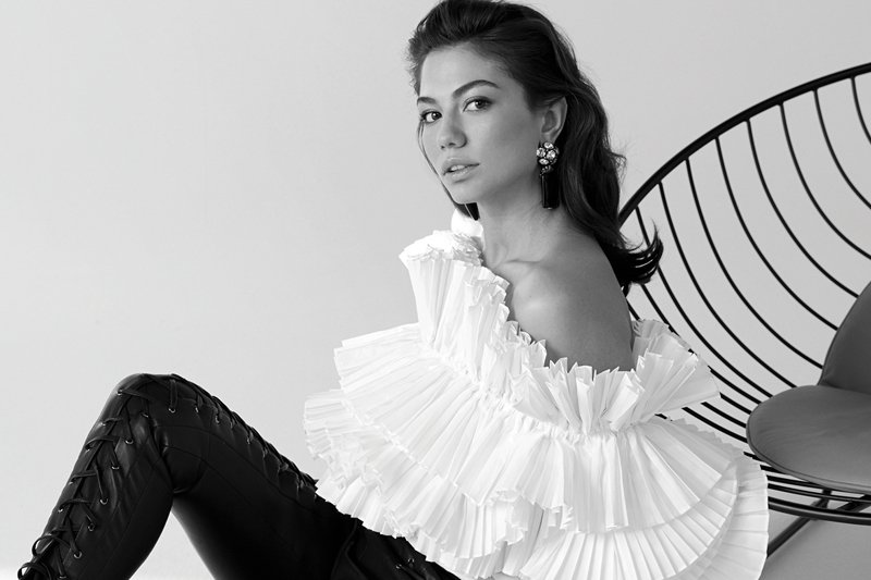 12 Soruda Demet Özdemir