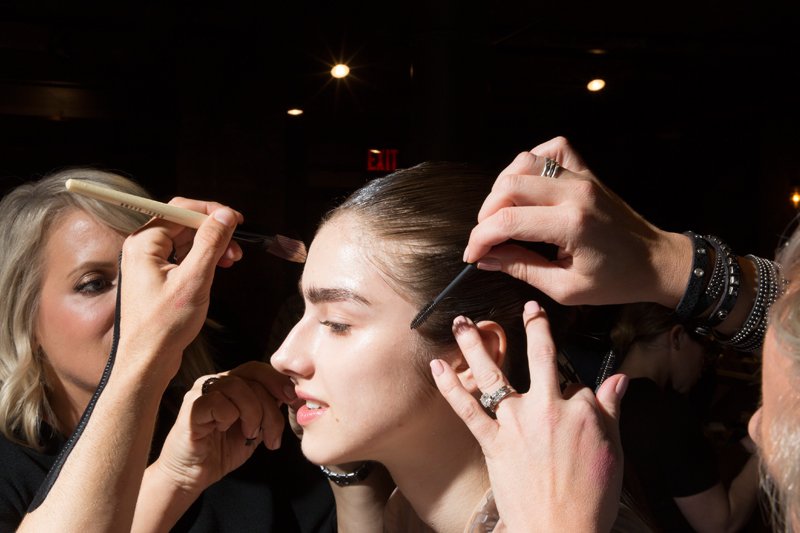 KonMari Metoduyla 4 Adımda Makyaj Çekmecenizi Düzenleyin