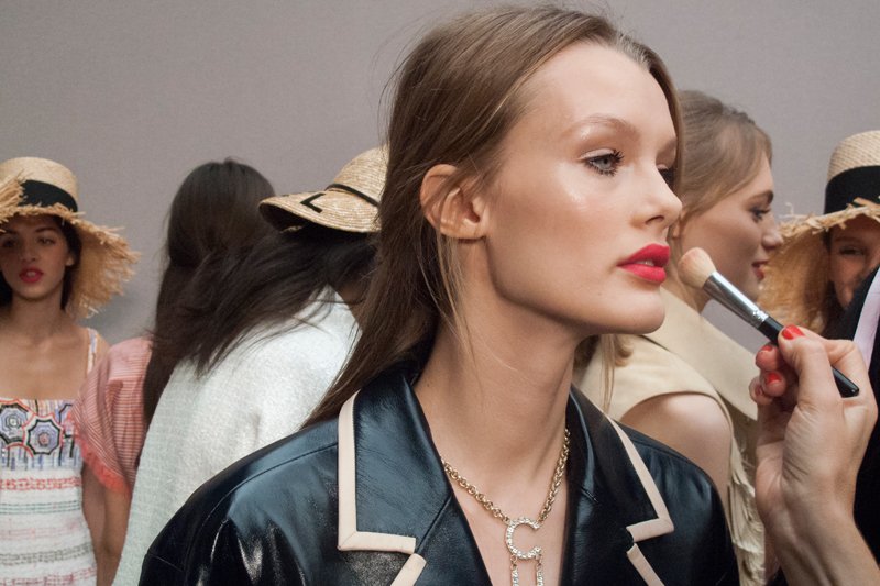 Evden Hızlıca Çıkmak İçin Zaman Kazandıran Güzellik İpuçları