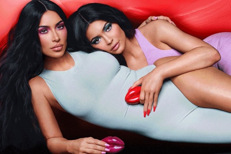 Güzellik Sektörünü Ele Geçiren Kardeşlerden Parfüm Atağı