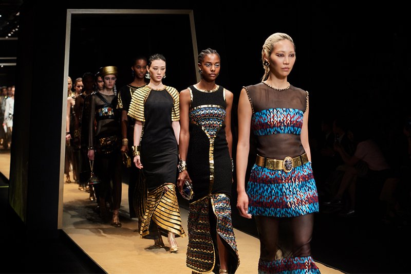 Chanel Métiers d’art 2018/19 Koleksiyonuna Yakın Bakış