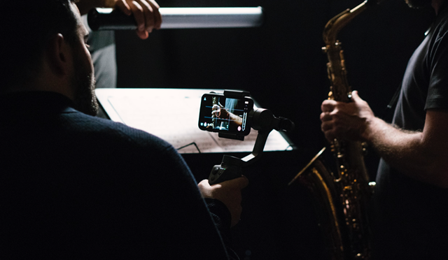 26. İstanbul Caz Festivali İçin Caza Dokunan Eller iPhone’la Çekildi