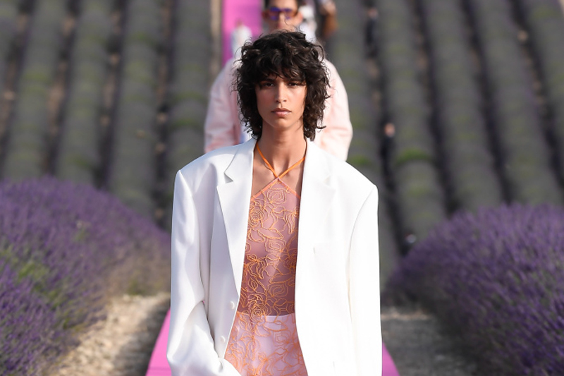 Jacquemus İlkbahar / Yaz 2020 Koleksiyonuna Yakın Bakış