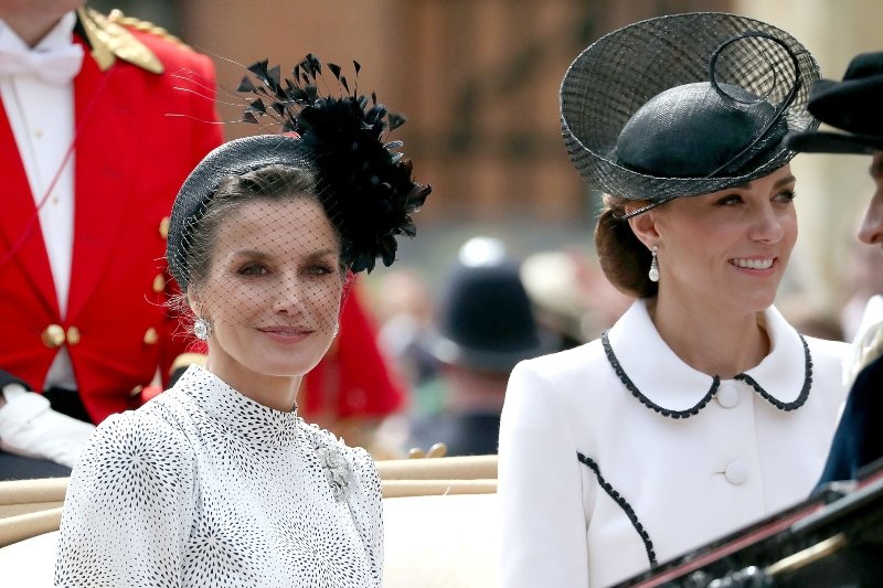 Kraliçe Letizia ve Kate Middleton’ın Şıklık Düellosu