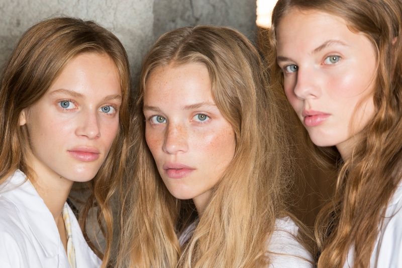 Sıcak Havalarda Makyajınızda Dikkat Etmeniz Gerekenler