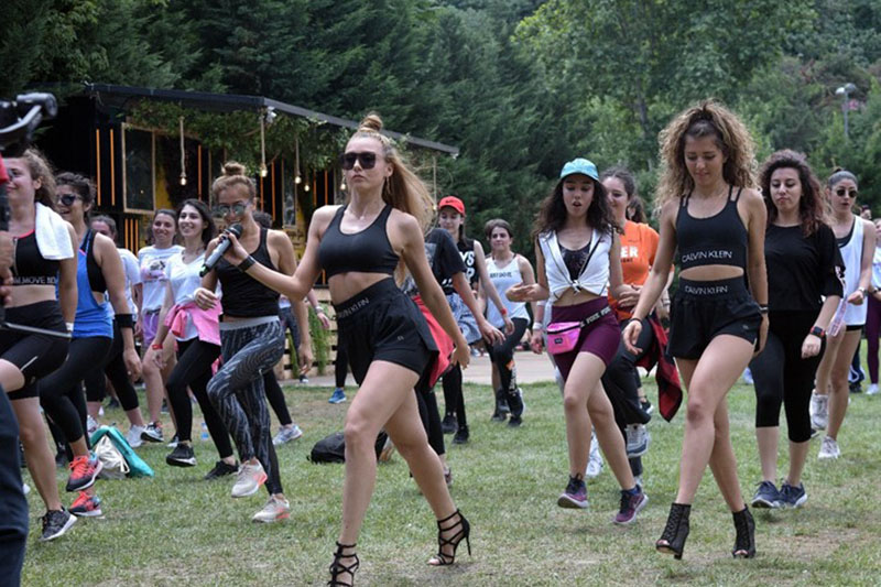 Calvin Klein Şehrin Spor festivali Sweat Fest’te Dans Fabrika İle Heyecan Kattı