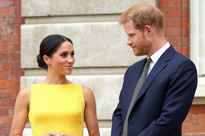 Meghan Markle ve Prens Harry Herkesi Neden Takipten Çıkardı?
