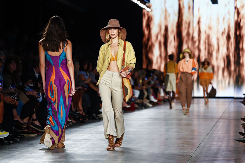 Alberta Ferretti İlkbahar / Yaz 2020