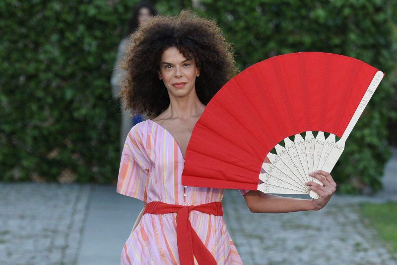 Mehtap Elaidi İki Sezonu Birden Selamlayan İki Farklı Koleksiyonla Karşımızda