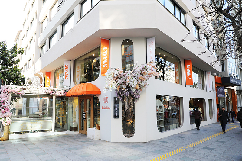 Openhaus 1 Yaşında