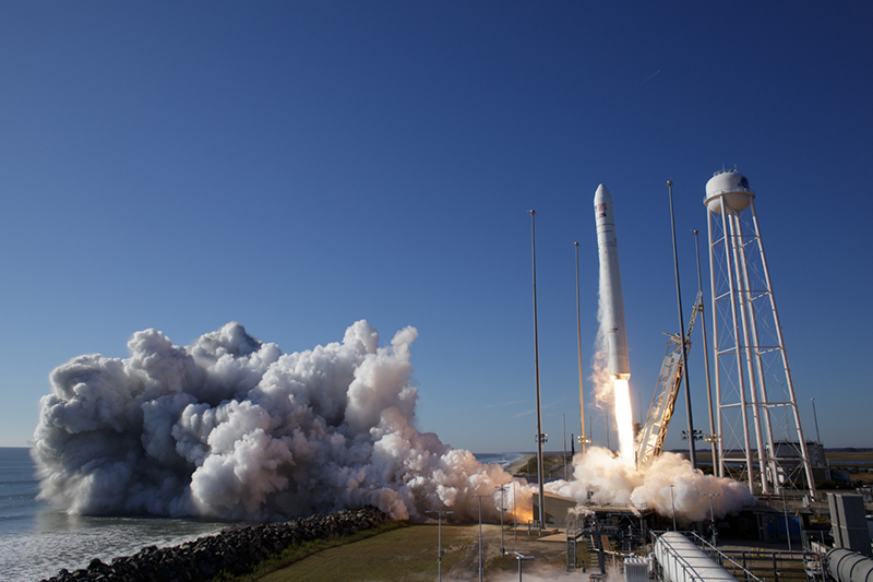 Ünlü DoubleTree Kurabiyeleri Uzayda Pişecek İlk Yiyecek Olmak Üzere Uluslararası Uzay İstasyonu’na Fırlatıldı