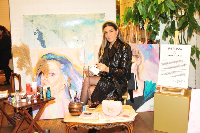 PINKO x Sedef Gali İş Birliği: “Love Bag”