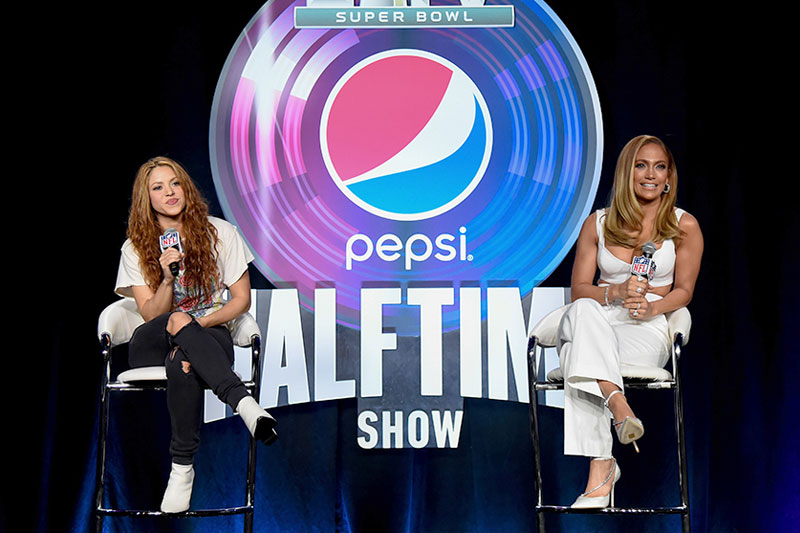 Jennifer Lopez ve Shakira’dan Kobe Bryant’a Saygı