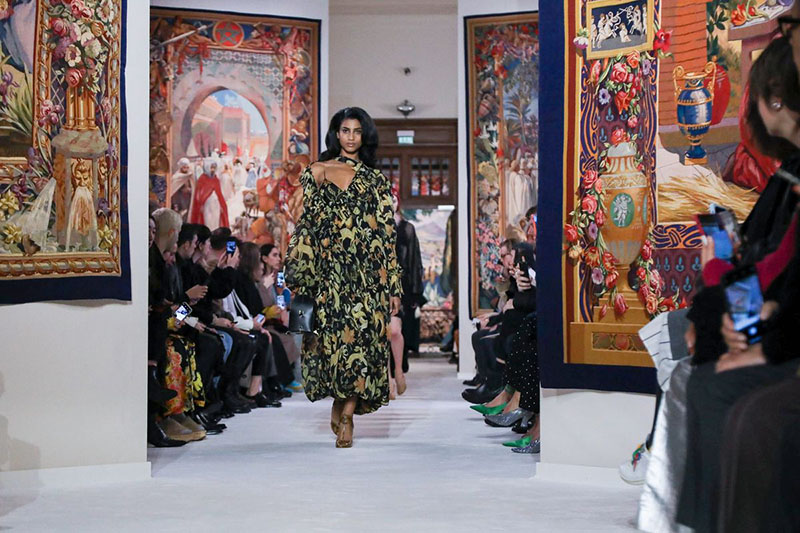 Lanvin Sonbahar/Kış 2020 Defilesinden Etkileyici Görünümler