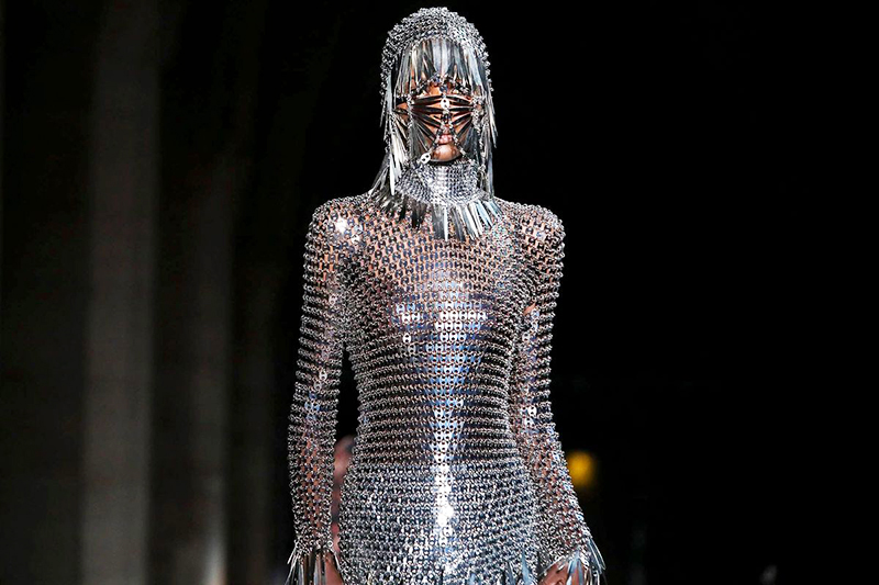 Paco Rabanne Sonbahar/Kış 2020 Koleksiyonu İle Metalin Modern Yorumu
