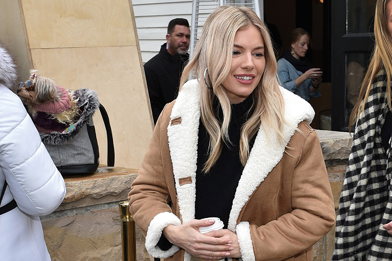 Ünlülerin Mango Başrolündeki Sokak Stilleri