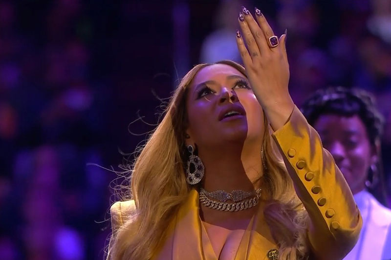 Beyonce’den Duygusal Kobe Bryant Özel Performansı