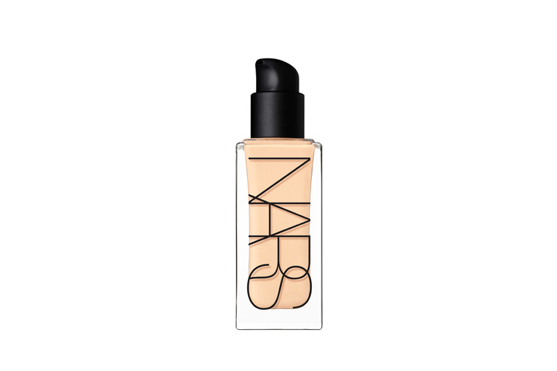 Nars Tinted Glow Booster Cildinizde Kusursuz Işıltılar Yaratıyor