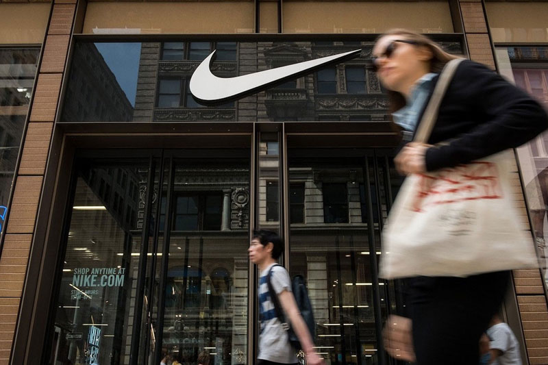 Nike, Virüs Salgınına Karşı Mağazalarını Kapatıyor