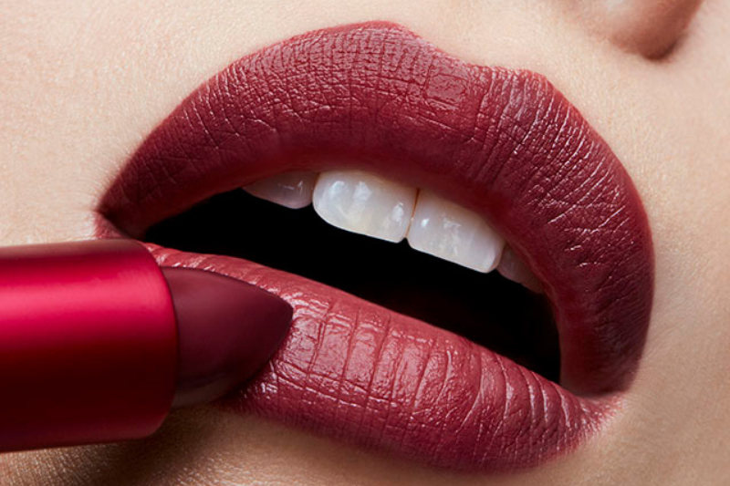 MAC Cosmetics VIVA Glam İle %100 Bağış Kampanyası