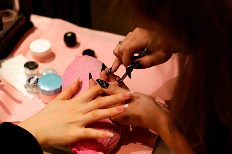 Jel Manikür Sonrası Sağlıklı ve Güçlü Tırnaklar İçin Tüyolar