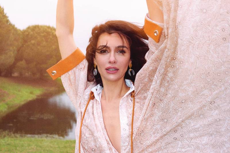 Birce Akalay Kapak Çekim Hikayesi