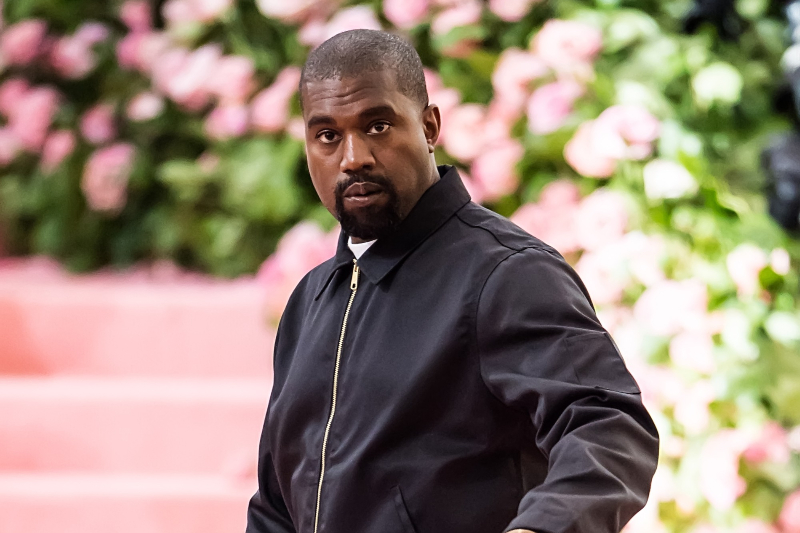 Kanye West ve Gap 10 Yıllık Anlaşma İmzaladı