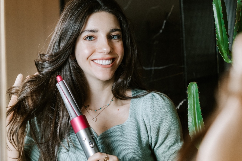 Dyson’la Saçınız Yazın da Işıldasın