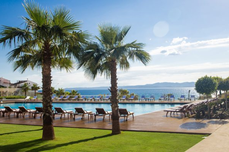 Ege’de On’live Deluxe Çeşme’de yeni hayat