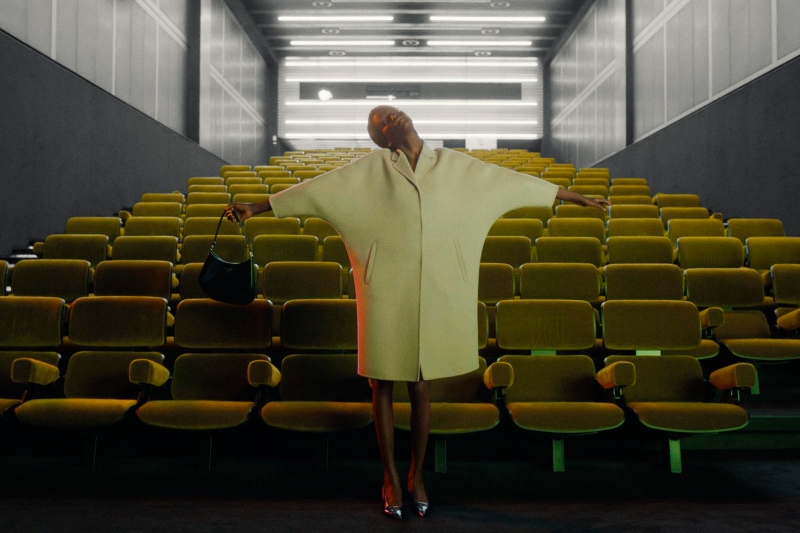 Prada Multiple Views SS21 Defilesinden Öne Çıkan Görünümler