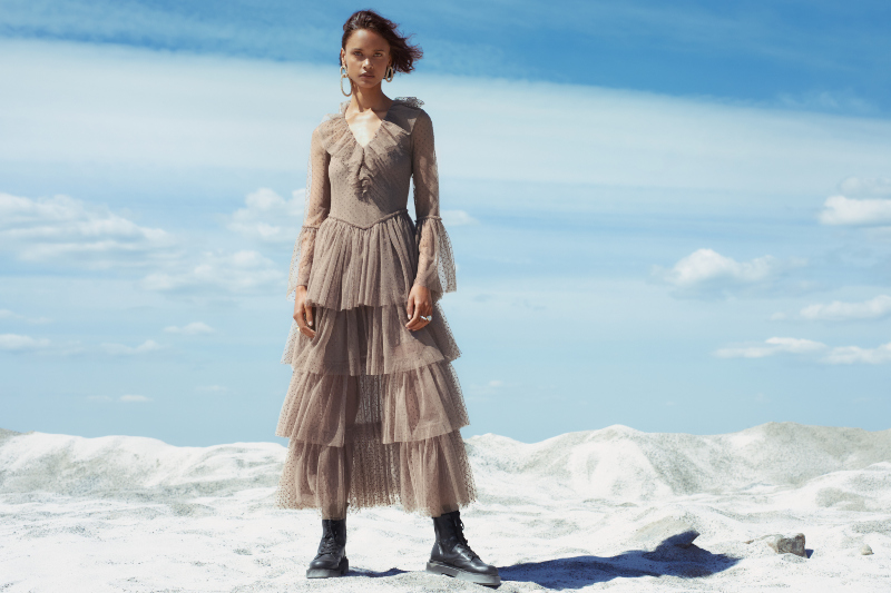 Cesur ve Hayalsi Estetiğe Sahip Sandra Mansour x H&M Koleksiyonu