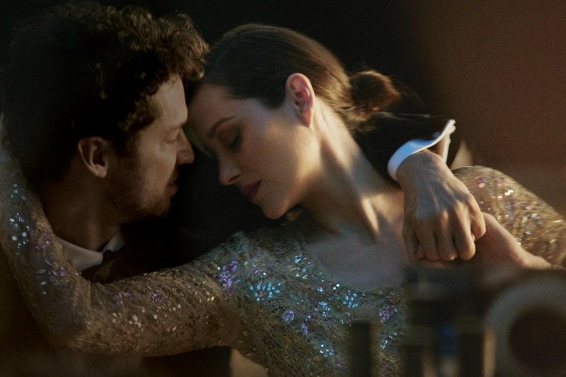 Chanel N°5’in Yeni Yüzü Marion Cotillard ile Etkileyici Tanıtım Filmi