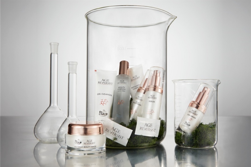 Farmasi Kırışıklık Serisini 3 Yeni Ürünle Büyütüyor